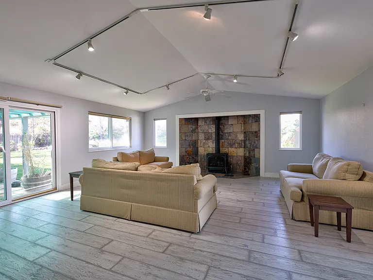 12310 S Hills Dr — Photo 27