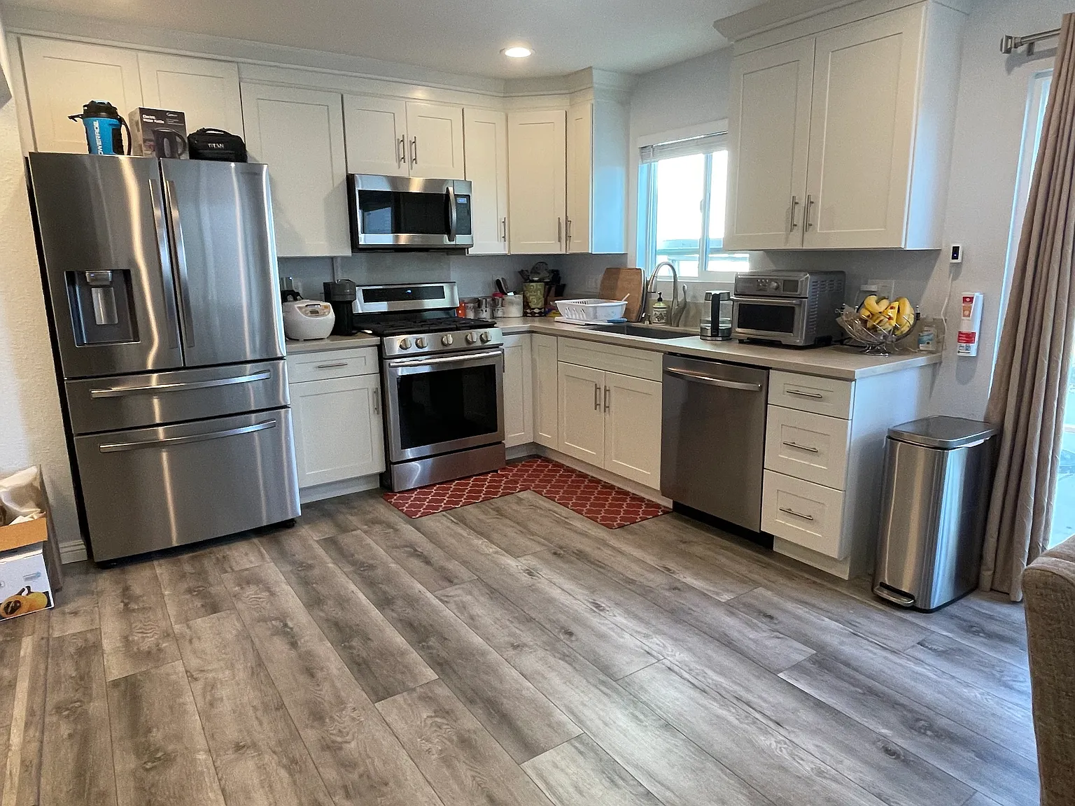 4 bed, 1350 sqft, $1,050 — Photo 2