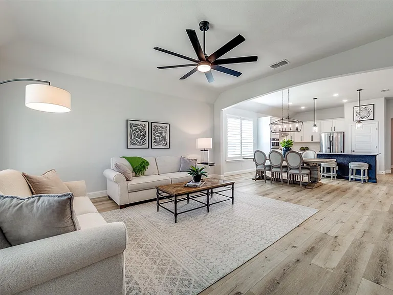230 Fox Crossing Ln — Photo 6