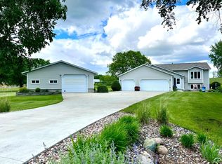 700 Tree Top Ln SW, Oronoco, MN 55960