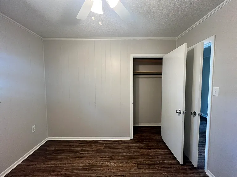 2613 Rippee Rd — Photo 11