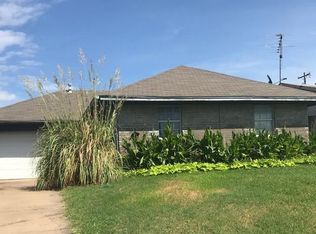 305 N Eastern Ave, Shawnee, OK 74801