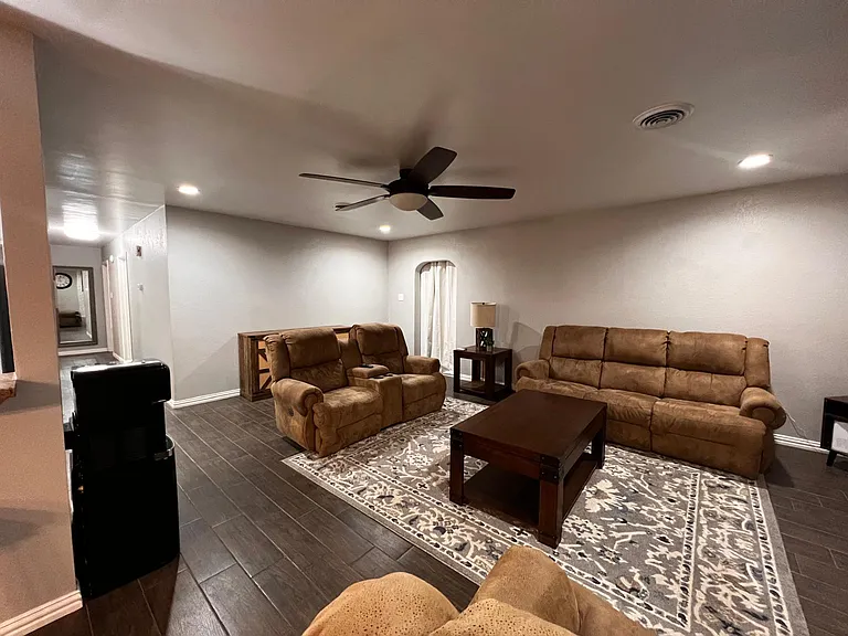 2504 Baylor Ave — Photo 27