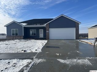 1724 Morgan Dr, Nebraska City, NE 68410