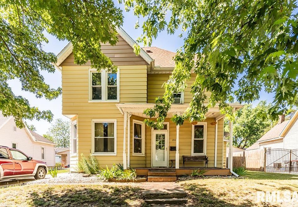 1216 Royal Ave, Pekin, IL 61554 Zillow
