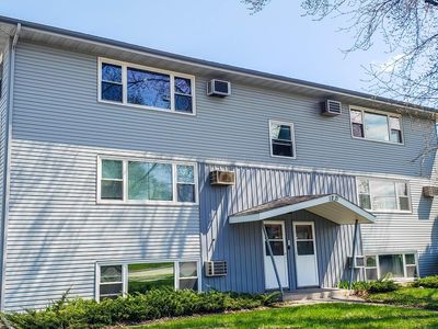 1221 10th St N APT 5, Fargo, ND, 58102