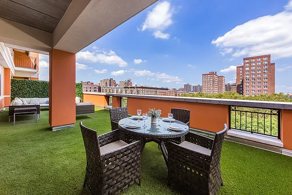 Rented by Douglas Elliman | media 24