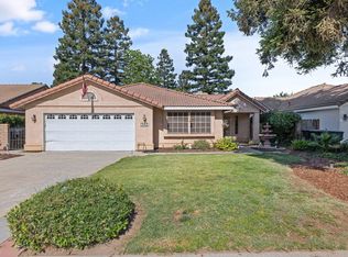 1045 S Tracy St, Visalia, CA 93292