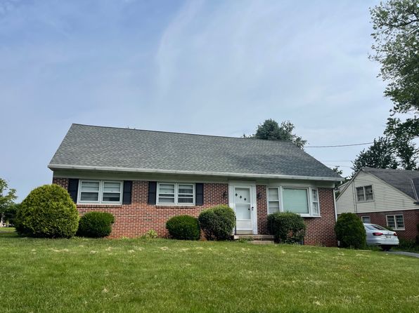 61 Landis Ave