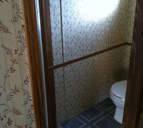 5th image of 209 E Highland Ave
