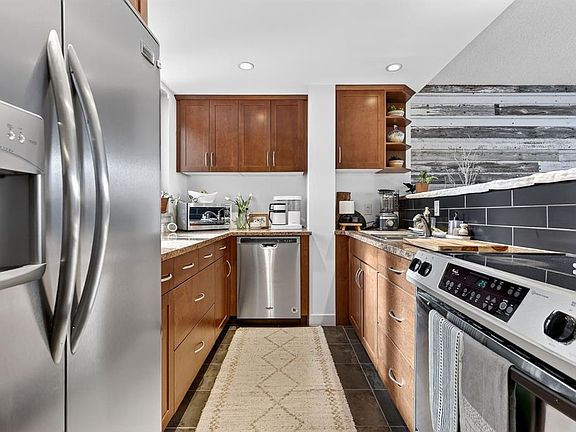 3rd image of 3316 W Rideau Pl SW #401