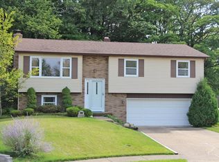 5983 Pinecrest Dr, Erie, PA 16509