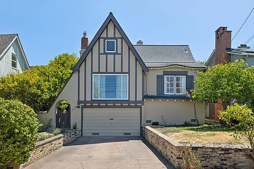 111 Windsor Ave Photo 1