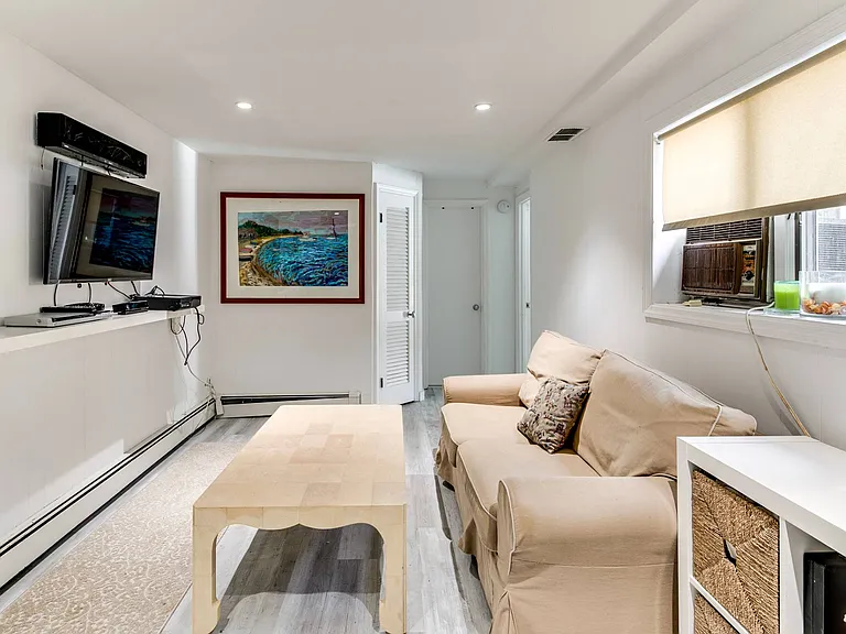 55 Laurel Trl — Photo 20
