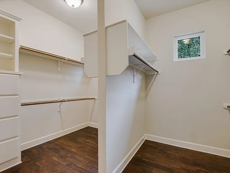 11 Inwood Cir — Photo 22