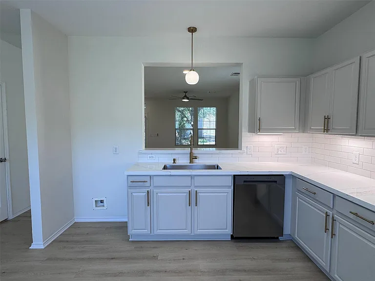 29726 Sullivan Oaks Dr — Photo 23