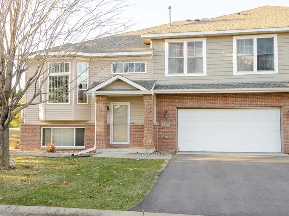 20077 Holt Ave W, Lakeville, MN 55044