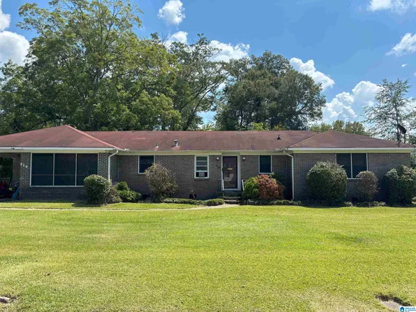 514 Crestview Dr, Gadsden, AL 35903