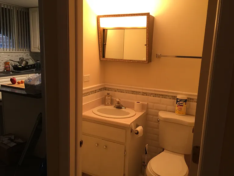 821 S Racine Ave #A — Photo 3