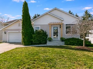 2826 Hagerview Ct, Jenison, MI 49428