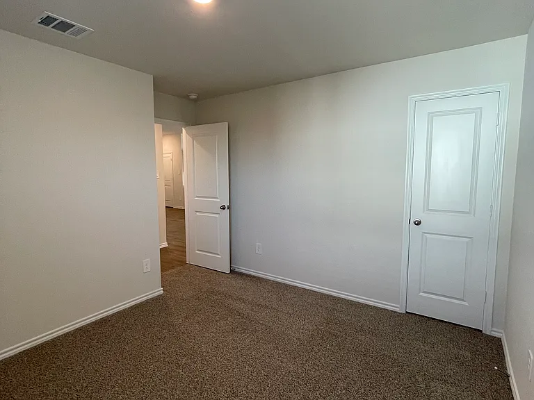 744 Sweet Pea Dr — Photo 21