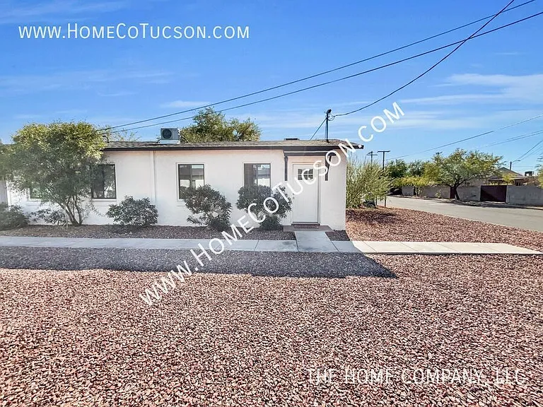 2714 N Hopi Pl — Photo 2