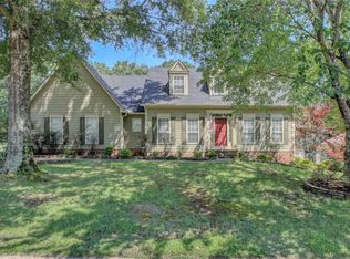 42 Bascom Dr, Little Rock, AR 72223