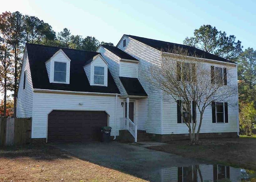 1st image of 117 Lands End Dr
