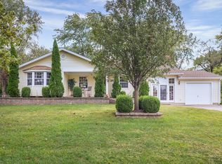 11298 De Runtz Ave, Maryland Heights, MO