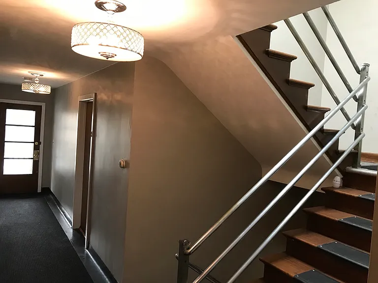 114 N Spring St #7 — Photo 10