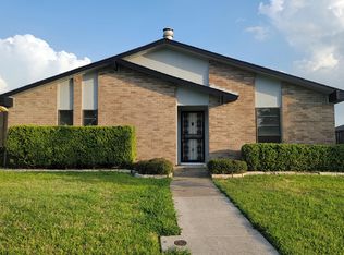 3206 Cedar Ln, Rowlett, TX 75089