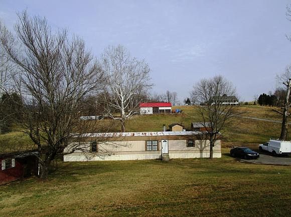 1st image of 260 Broyles Ln