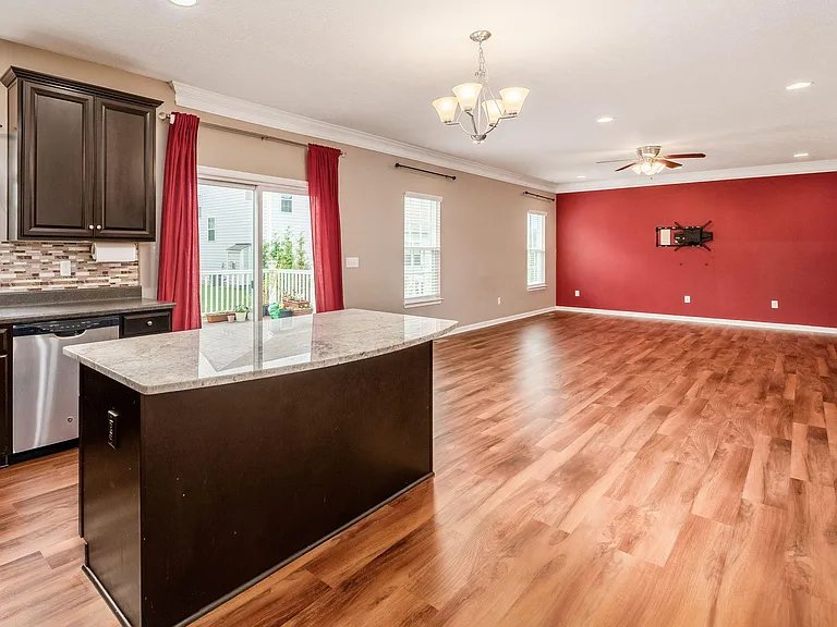 422 Keith Way — Photo 17