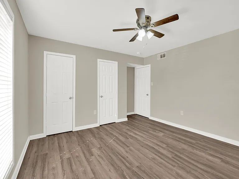 7245 Hillcroft St — Photo 5
