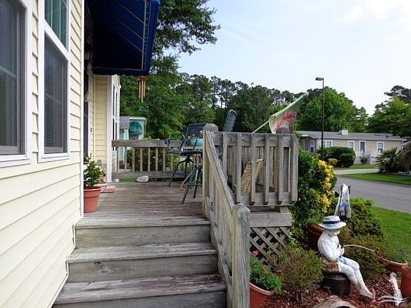 3rd image of 510 Leeward Way SW