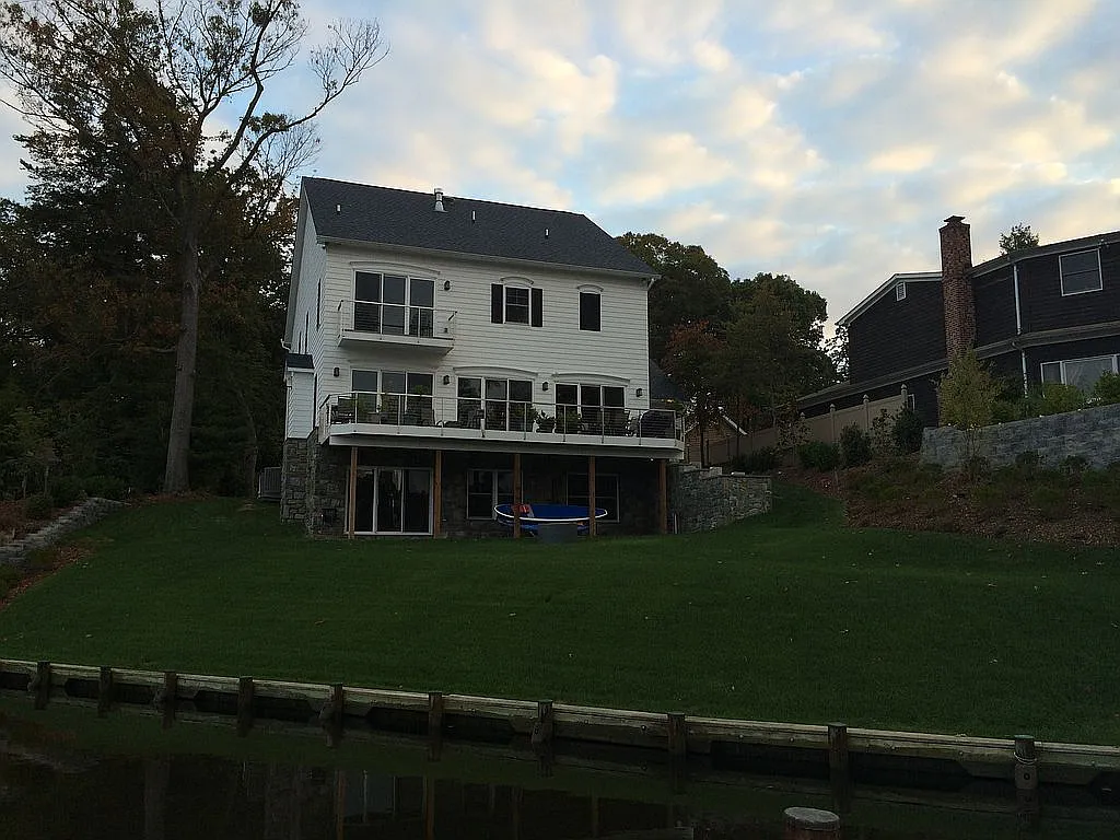 357 South Dr photo 1