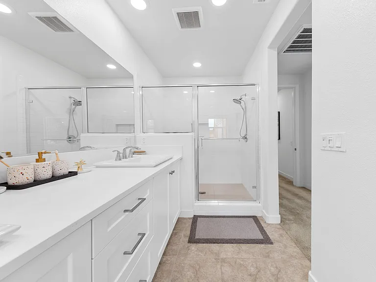 35 Bedford Ct — Photo 25