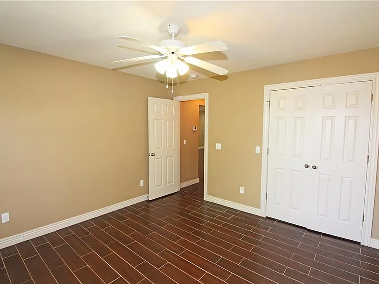 4302 Lilly St — Photo 17