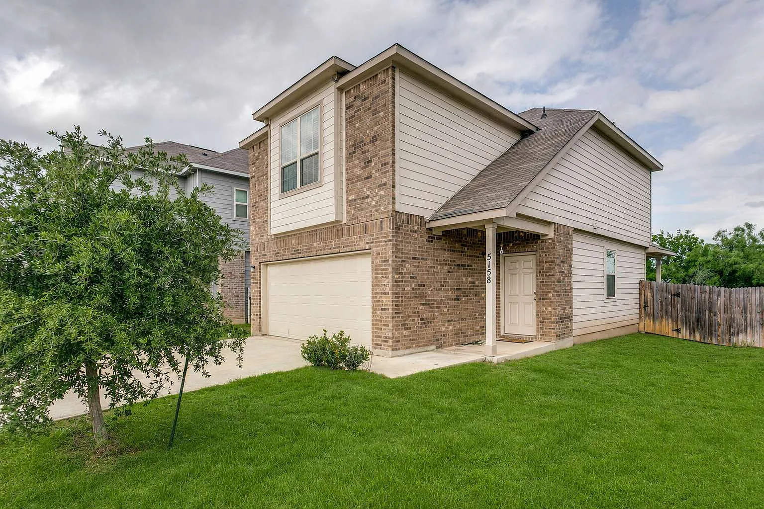 3 bed, 2.5 bath, 1311 sqft, $1,800 — Photo 1
