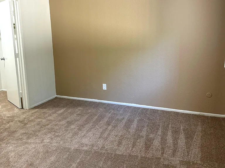 Garden View Apartments — Photo 51