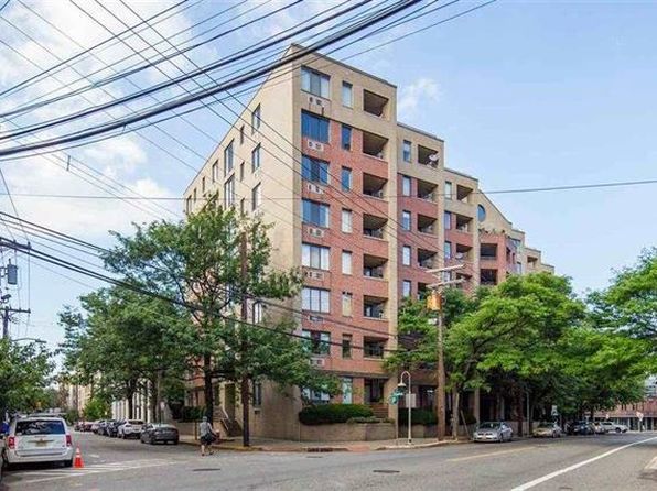 300 Newark St APT 8M