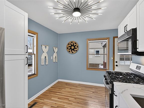 4th image of 4434 Riverside Dr