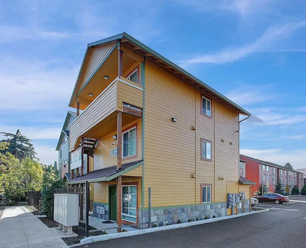 Ascot 146 Apartments — Photo 3