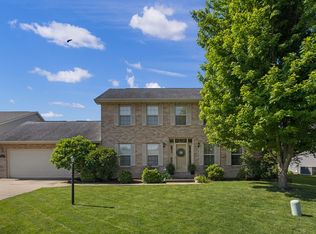 1303 Ridge Pointe Dr, Monticello, IL 61856