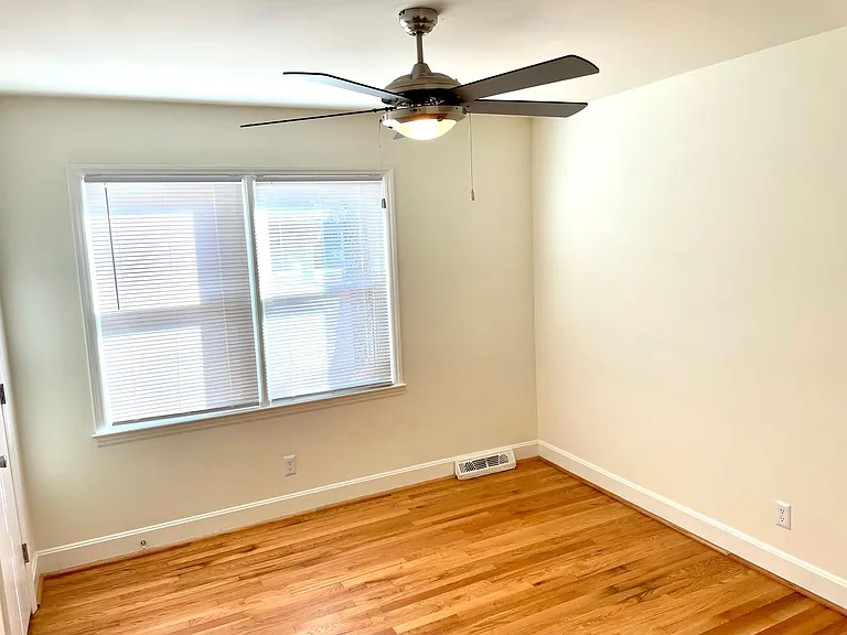 6524 Idlebrook Dr — Photo 13