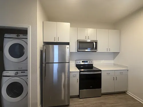 1603 E Kalamazoo St #201 Photo 1