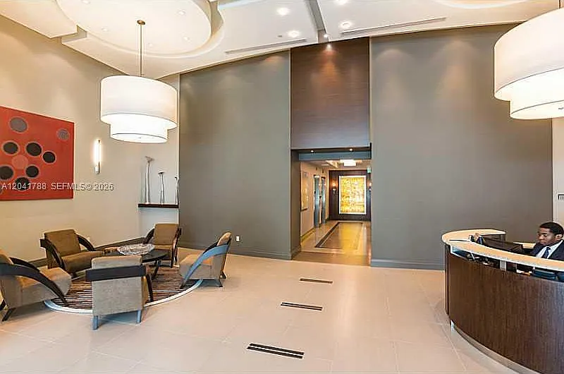 Nordica Condo — Photo 2