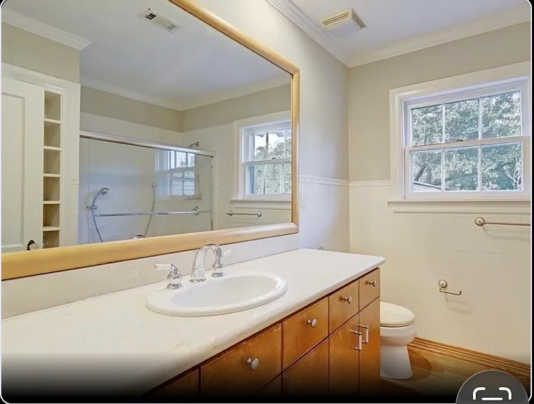 2044 Addison Rd — Photo 8