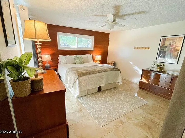 1255 E Riviera Dr — Photo 7