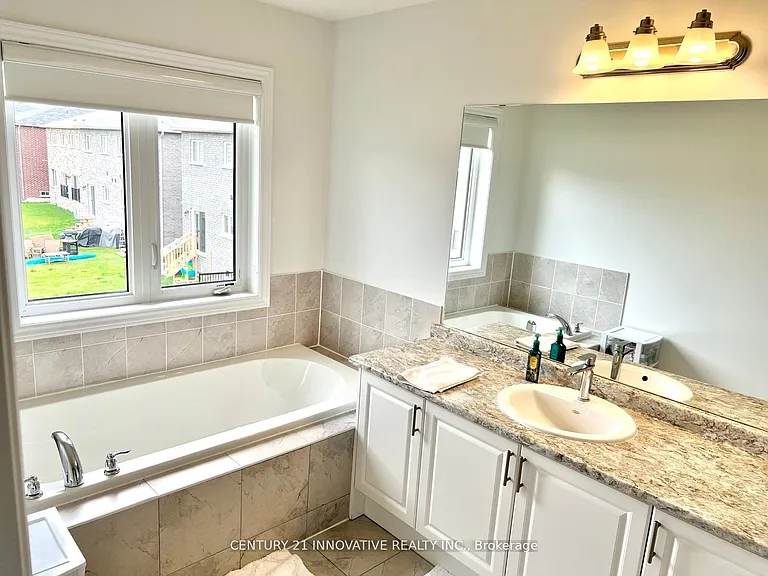 177 Seeley Ave — Photo 10